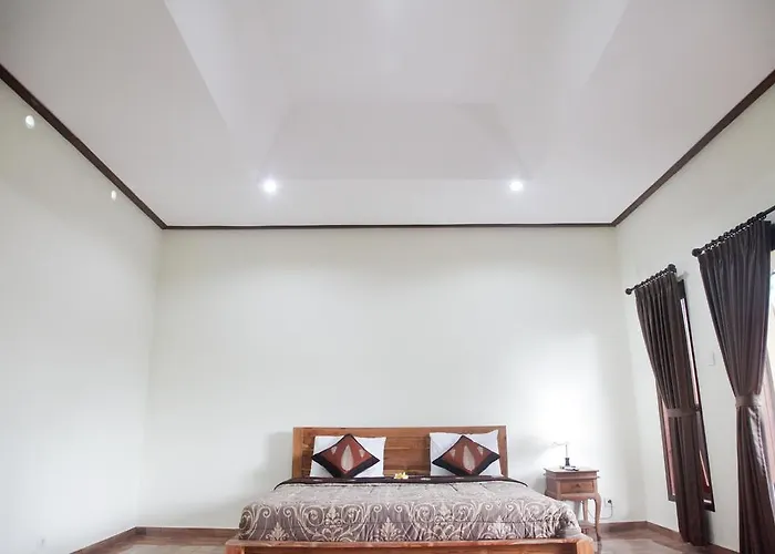 Canang Sari House 2*